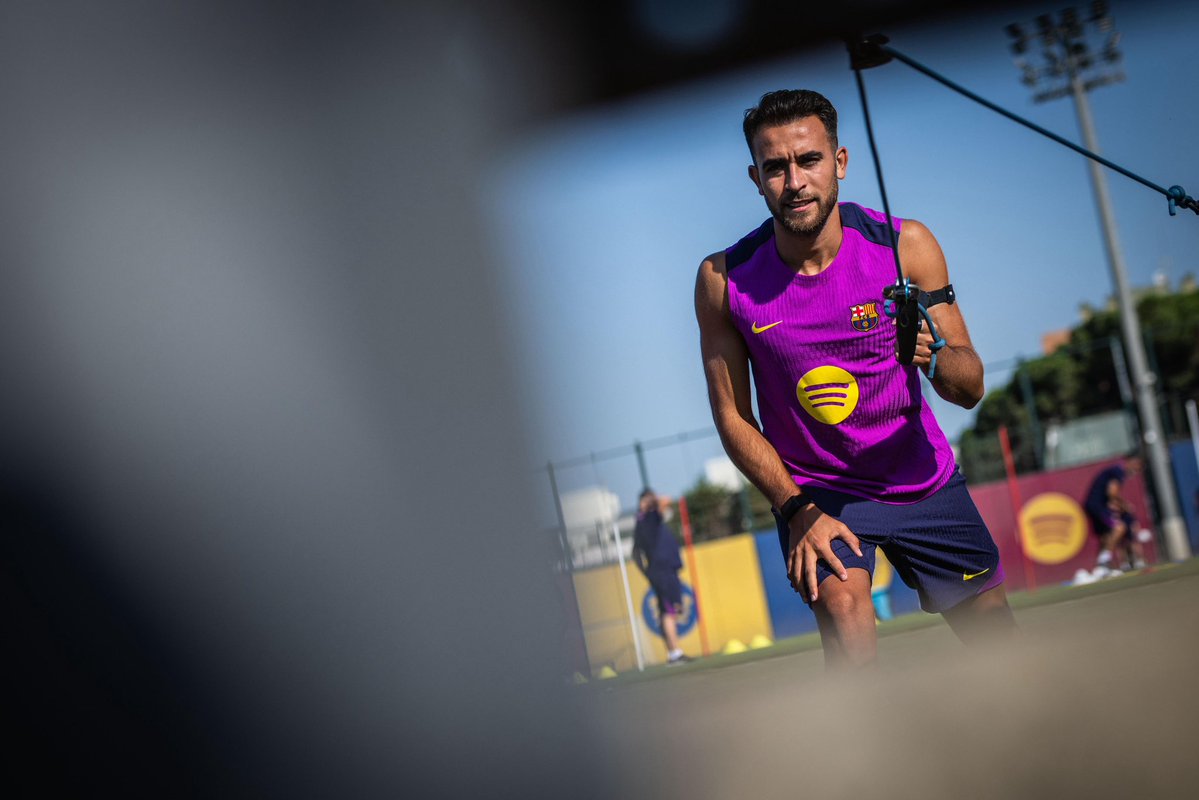 ericgm3's tweet image. Back with the team! 🔙✅
Primera setmana d’entrenaments acabada, seguim preparant-nos pel que ve! #ForçaBarça 💙❤️