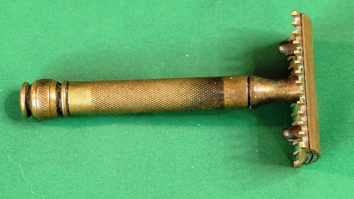 Check out Vintage Gillette DE Safety Double Edge Razor 3-Piece Brass Open Comb Ball End ebay.us/m/HnEH7F #eBay via <a href="/eBay/">eBay</a>