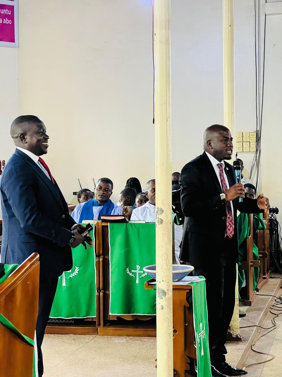 ZambaaliBulasio's tweet image. Violence has no place in democracy. Elections are a time to choose, not to fight.  Message from ArchBishop  @ChurchofUganda today @ Kira. #Zambaali
