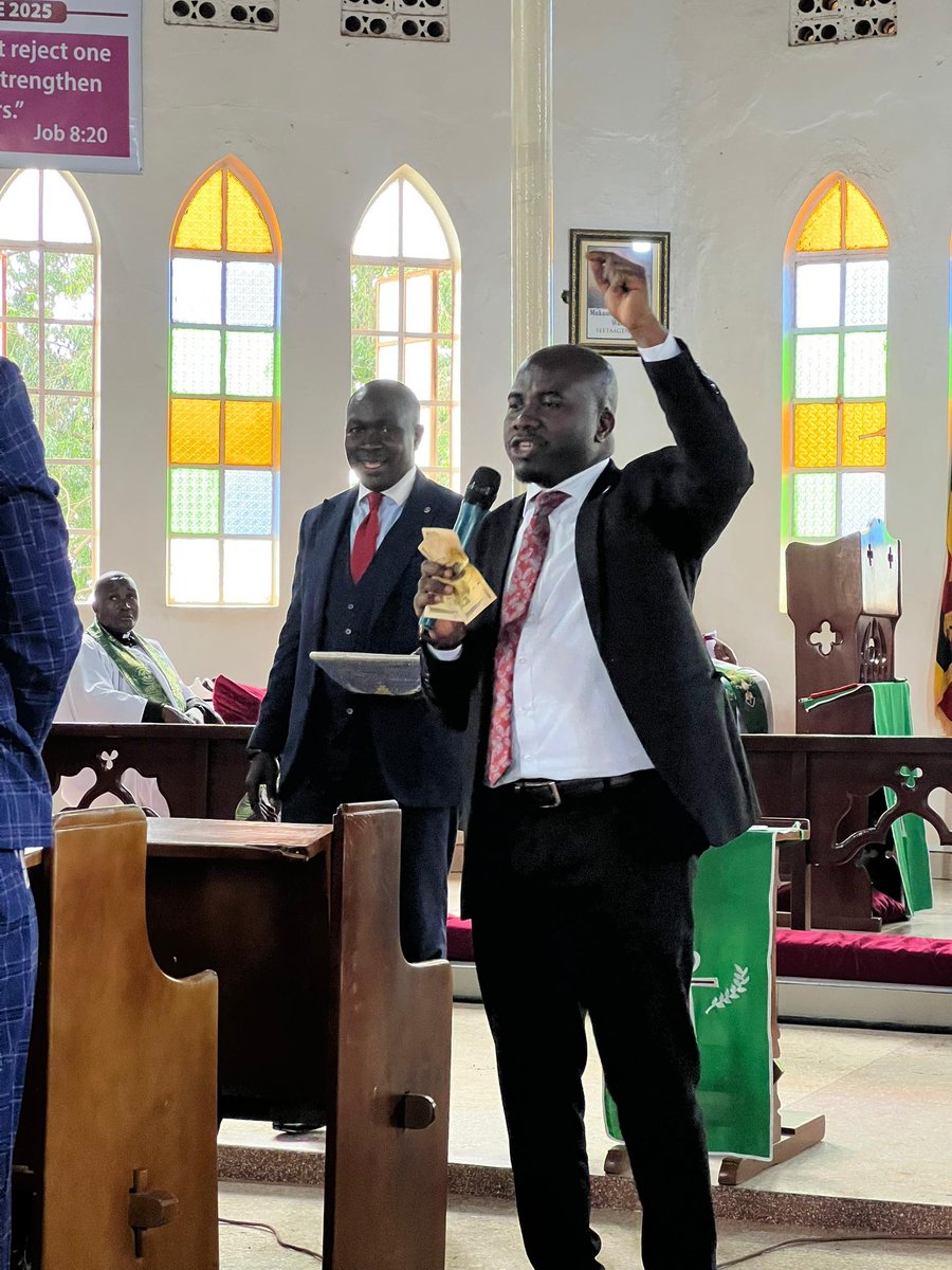 ZambaaliBulasio's tweet image. Violence has no place in democracy. Elections are a time to choose, not to fight.  Message from ArchBishop  @ChurchofUganda today @ Kira. #Zambaali