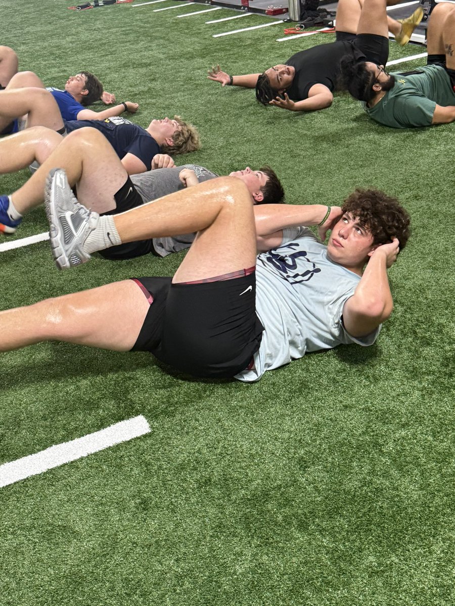 DanLeVine07's tweet image. Growth hits different on Sundays- getting work in with @Clintanderson_ and @CoachOrtizOL, and also realizing the hair is getting a little long…
@WHSFBRecruiting
@coach_isom60
@coachjwhoward
@Andrewlock3y
@CoachZackGoodFB