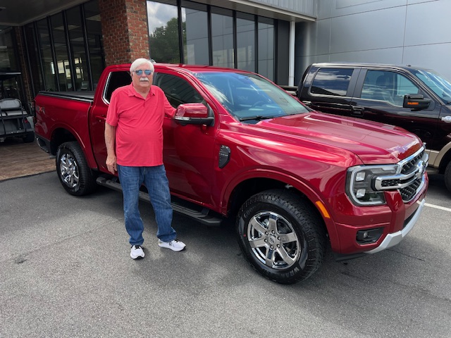 Congrats to Dan Edwards on his new 2025 #FordRanger! Enjoy your adventures from all of us at Billy Howell Ford! 🗺️ 💪 

Sales: Randy Mankovitch #BillyHowellFord