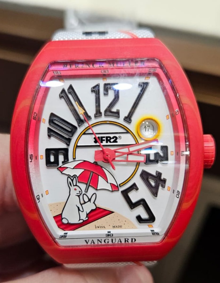Newly Released 

Franck Muller Vanguard FR2 Beach Limited Edition 300 pcs 
Available in Blue / Green / Red

DM for price