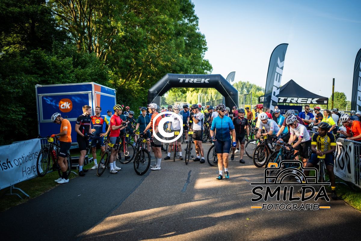 Bauke Mollema Tocht (@mollematocht) on Twitter photo ðŽââïžDe 12e <a href="/BaukeMollema/">Bauke Mollema</a> Tocht in fotoâs van @Smilda Fotografie. Bekijk meer fotoâs, zoek jezelf en koop ze via â¡ïž bit.ly/44SRj0P
#BaukeMollemaTocht #Bauke #groningen #fietsen #cycling #cyclingpassion #fietsenisleuk ðŽââïžDe 12e <a href="/BaukeMollema/">Bauke Mollema</a> Tocht in fotoâs van @Smilda Fotografie. Bekijk meer fotoâs, zoek jezelf en koop ze via â¡ïž bit.ly/44SRj0P
#BaukeMollemaTocht #Bauke #groningen #fietsen #cycling #cyclingpassion #fietsenisleuk