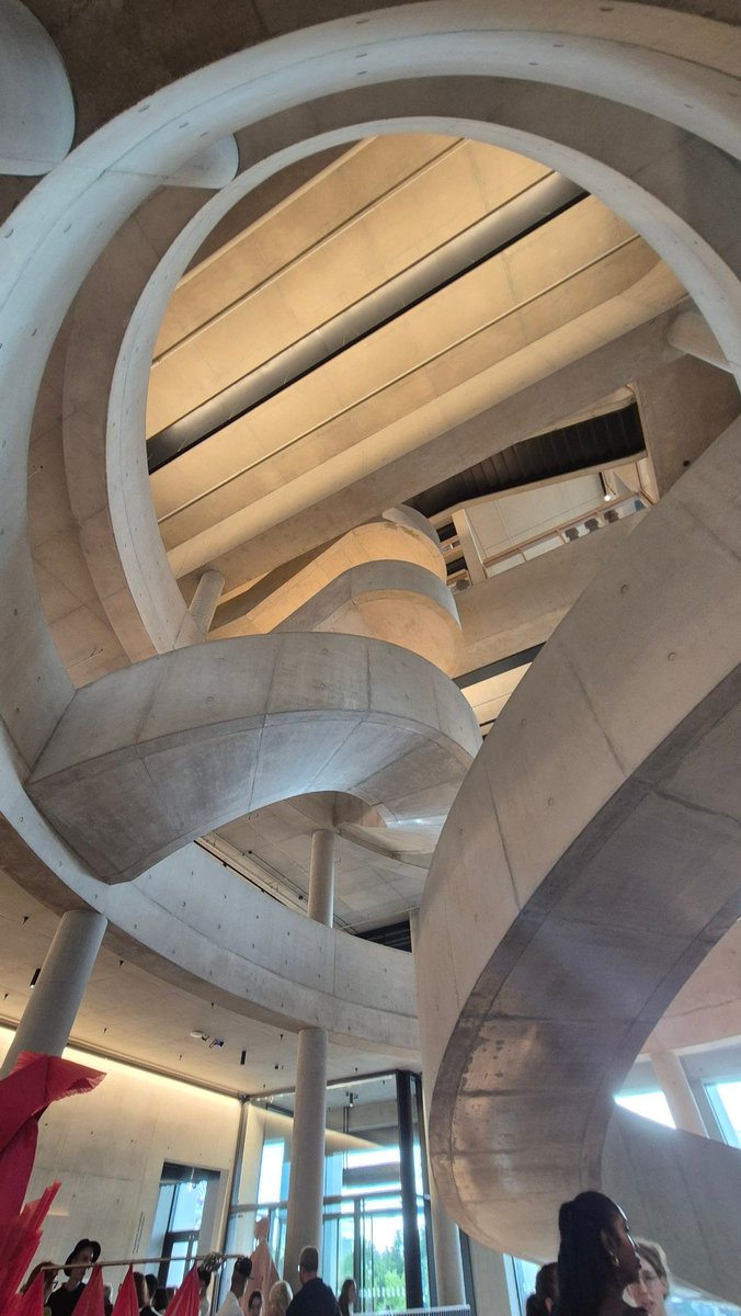 carolewilliams's tweet image. I had the pleasure of attending the @LCFLondon topping out ceremony in 2021 so it was fantastic to attend the opening of the LCF Undergraduate Class of 2025 exhibition. It's a stunning building filled with creative talent