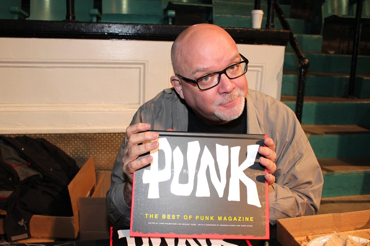 SVA_News's tweet image. Illustrating Punk
Comic artist and founder of Punk magazine John Holmstrom (1974 Cartooning) is interviewed by Soundscapes NYC about his work running a publication focused on the New York rock and punk scene. player.fm/series/new-boo…
