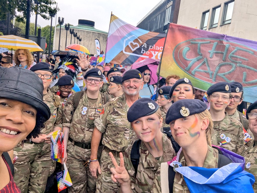 ChiOnwurah's tweet image. Newcastle is known as a party city, rain, snow or shine and #NorthernPride 🏳️🌈 is the best kind of party - open to everyone, free music and dancing, pride in who we are and everyone celebrating the right to love and be who we chose.