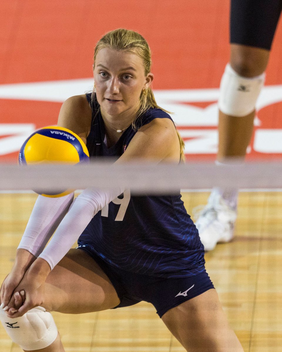 usavolleyball's tweet image. 🇺🇸 Roster drop!
Twelve athletes have been selected to represent the U.S. Women’s U21 National Team at the 2025 Pan American Cup in Costa Rica.
The team opens play July 22 against Canada.
Check it out: go.usav.org/72025womenu21