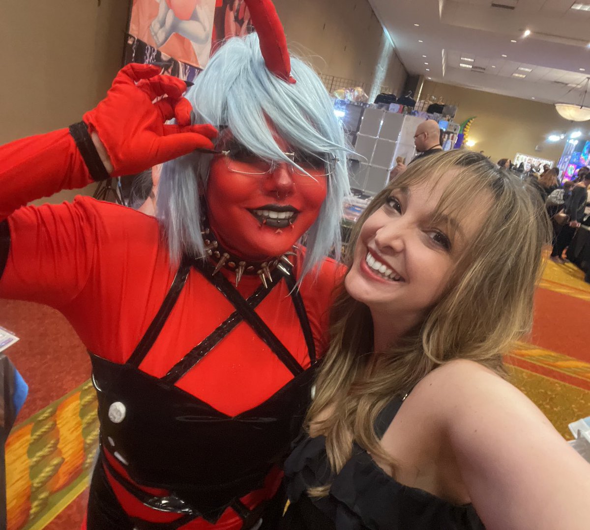 RyanBartley's tweet image. My first con since the dub started …Day. Made. 😭🙌 I love you guys so so much! Thank y’all for the support!! We are gunna try our best to make y’all proud!! Holy cow - I can already tell - Panty & Stocking fans are the absolute best!!!!
xoxo 😘💋😈
#NewPSG #PantyAndStocking…