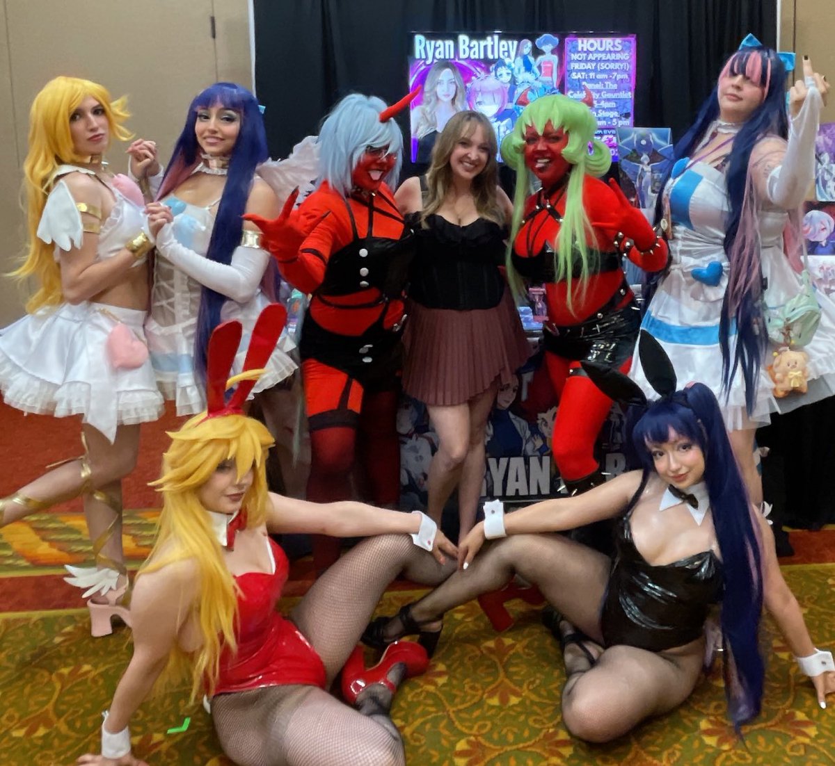 RyanBartley's tweet image. My first con since the dub started …Day. Made. 😭🙌 I love you guys so so much! Thank y’all for the support!! We are gunna try our best to make y’all proud!! Holy cow - I can already tell - Panty & Stocking fans are the absolute best!!!!
xoxo 😘💋😈
#NewPSG #PantyAndStocking…