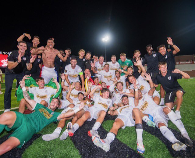 NPSLSoccer's tweet image. .@HickoryFC wins #NPSL South Region final before nearly 5,000 fans
Recap: npsl.com/25041/
Photo Credit: Bryson Smith/Hickory FC and Jackson Shoe/Hickory FC