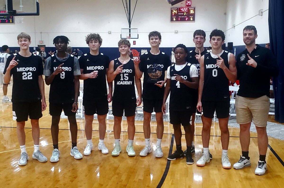 Midwest Prospect Academy (@midproacademy) on Twitter photo 1st season on the <a href="/RL_Hoops/">RecruitLook Hoops</a> Circuit brought tons of big games & tons of exposure for our guys. Ended the season proving we are one of the Top Independent Programs in the country. Consistency Matters. Thank You to Recruit Look & their entire staff for a great experience through 1st season on the <a href="/RL_Hoops/">RecruitLook Hoops</a> Circuit brought tons of big games & tons of exposure for our guys. Ended the season proving we are one of the Top Independent Programs in the country. Consistency Matters. Thank You to Recruit Look & their entire staff for a great experience through