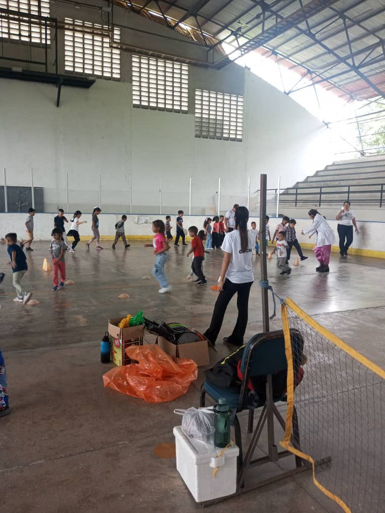 #Noticias Dir. de Deportes <a href="/UCarabobo/">Universidad de Carabobo</a> realizó actividad recreativa por el Día del Niño || Con más de 100 jovencitos asistentes.

instagram.com/p/DMV1la1M6Gc/…