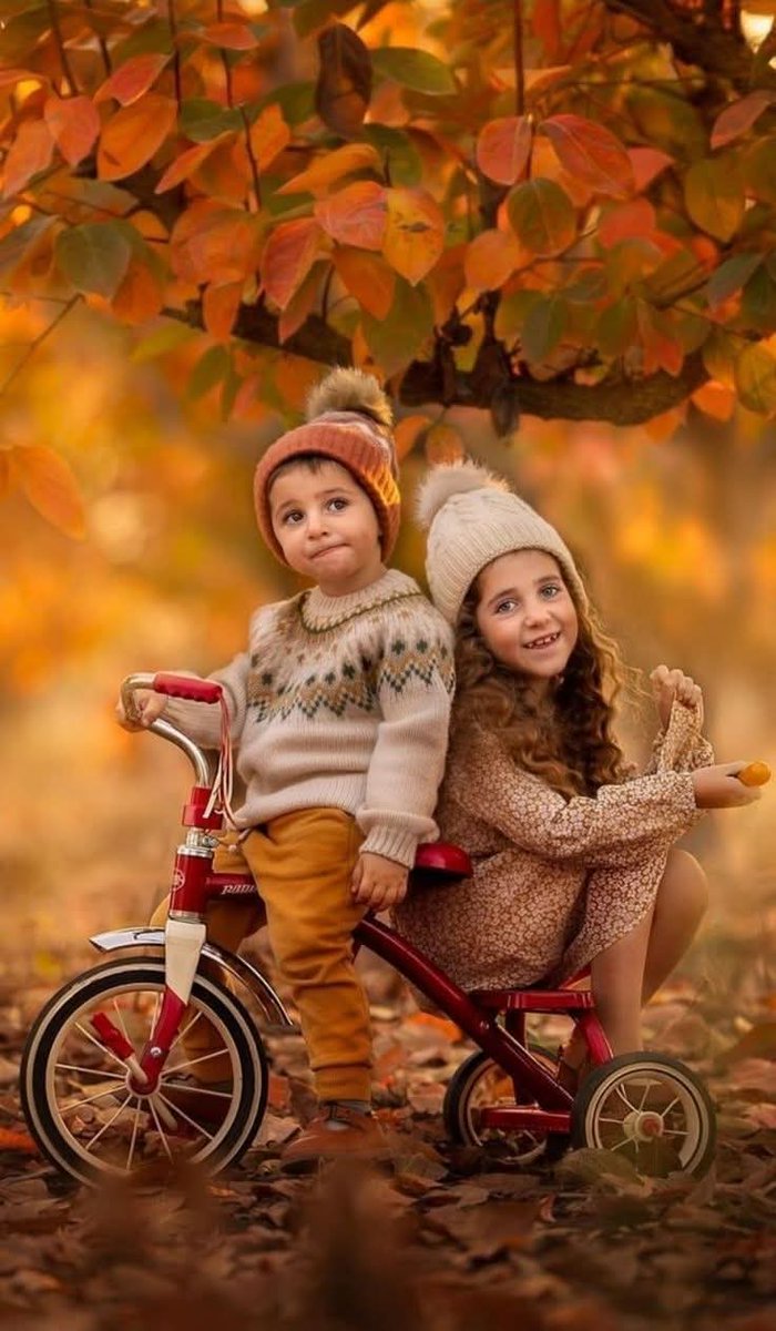 سلام لكل إنسان يجعل الحياة أجمل بكلماته
    وأفعاله الصغيرة و بمبادراته الدائمة للخير 
    فهناك بعض القلوب إذا ملكتك ملأتك 
   وإذا آوتك دواتك وإذا أحبتك أحيتك 💗
❤فارس❤