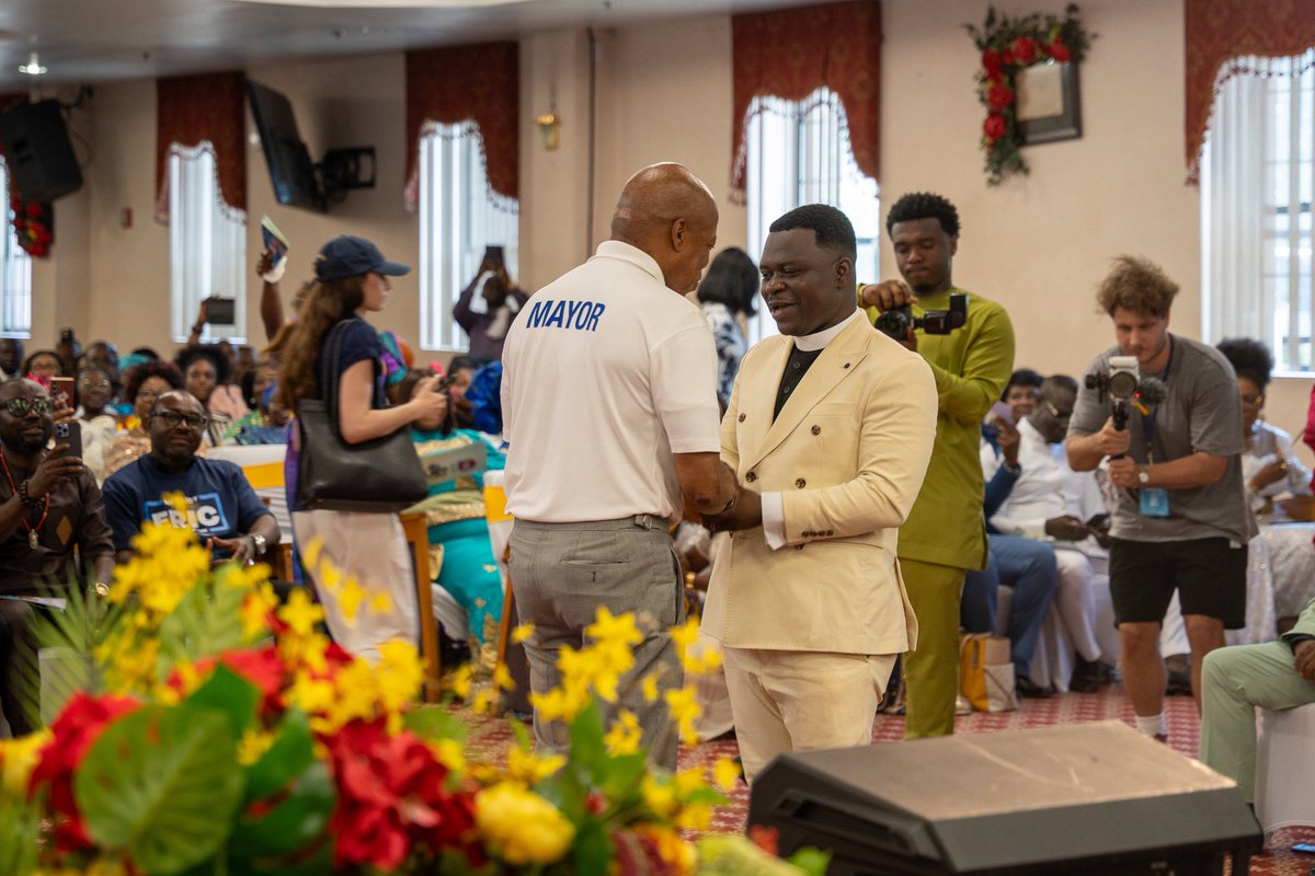 NYCMayor's tweet image. Honored to join the Church of the Pentecost USA as their beloved Pastor Richard Nsiah moves on to his next mission.
He's nourished souls of the faithful here and brought the community even closer together. Best of luck in your move to Minnesota, Pastor!
