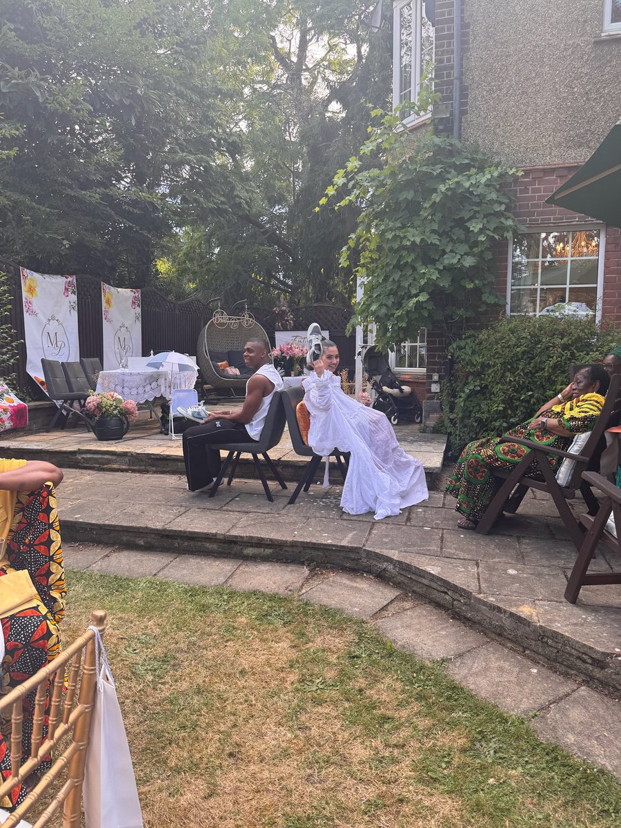 Mabel's tweet image. It takes a village and ours is STRONG 🥹💗❤️💐💍 #bridalshower