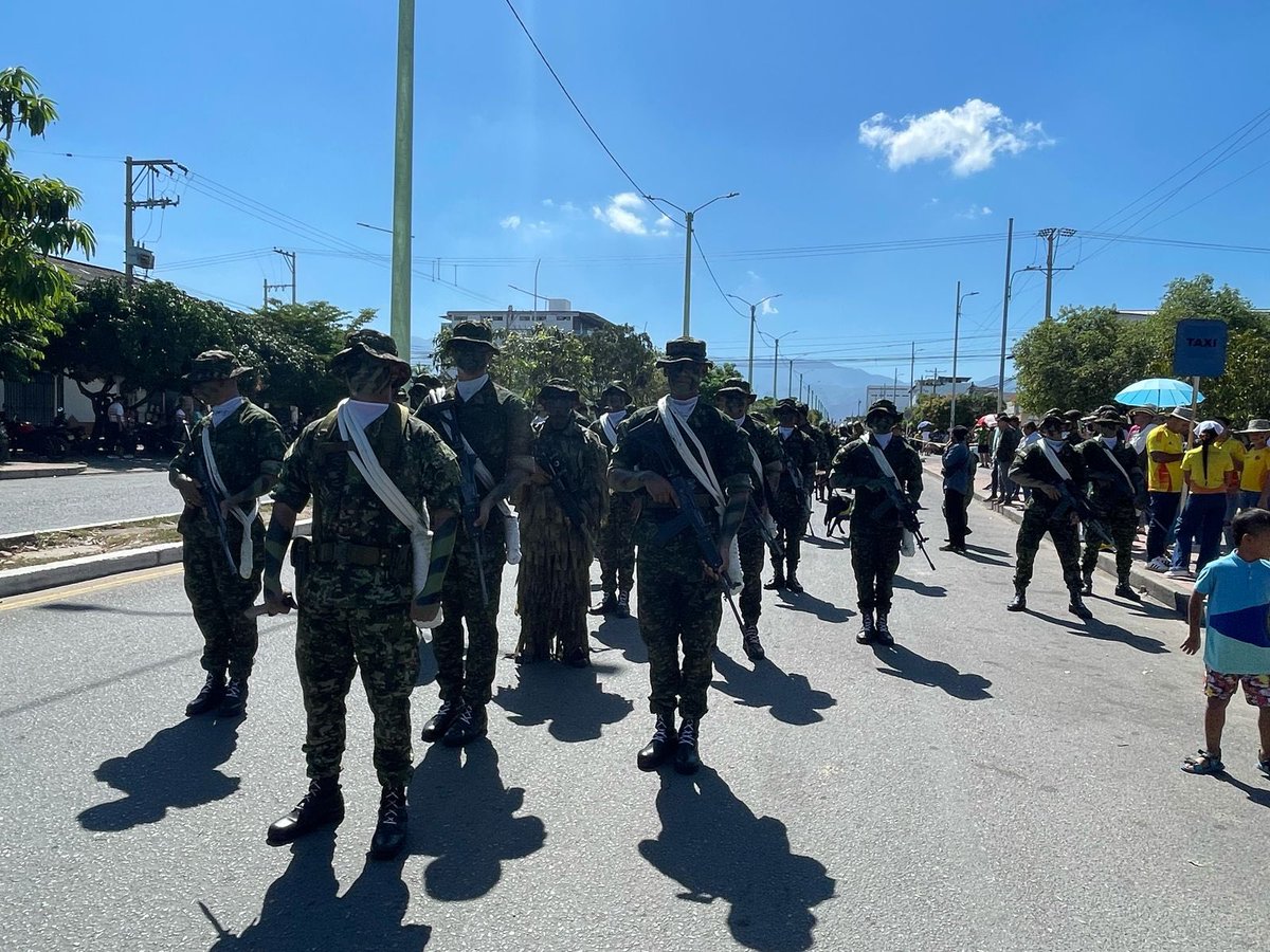Ejercito_Div2's tweet image. 🇨🇴 En Aguachica, #Cesar, nuestros soldados del Batallón de Infantería N.° 14 Capitán Antonio Ricaurte marcharon con honor en el Desfile Militar y Policial del #20DeJulio, exaltando los 215 años del Grito de Independencia.
¡Seguimos #EnModoPatrio, firmes con la patria!…
