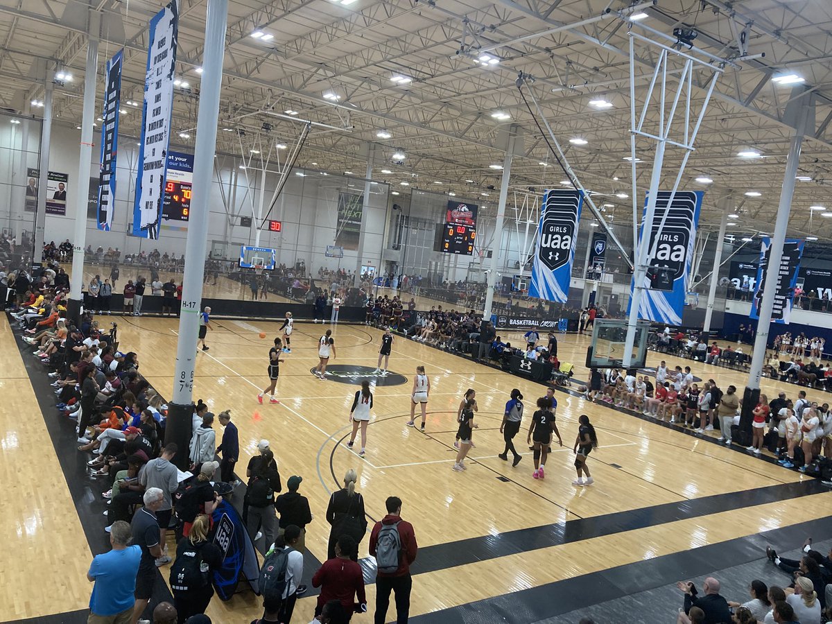 28point5Scout's tweet image. ⭐️ 28.5 Scouting
‘27 Finley Parcher is ready-made for the modern game.
Versatile, skilled, tough.
Plays for NW Blazers 2026 GUAA.
