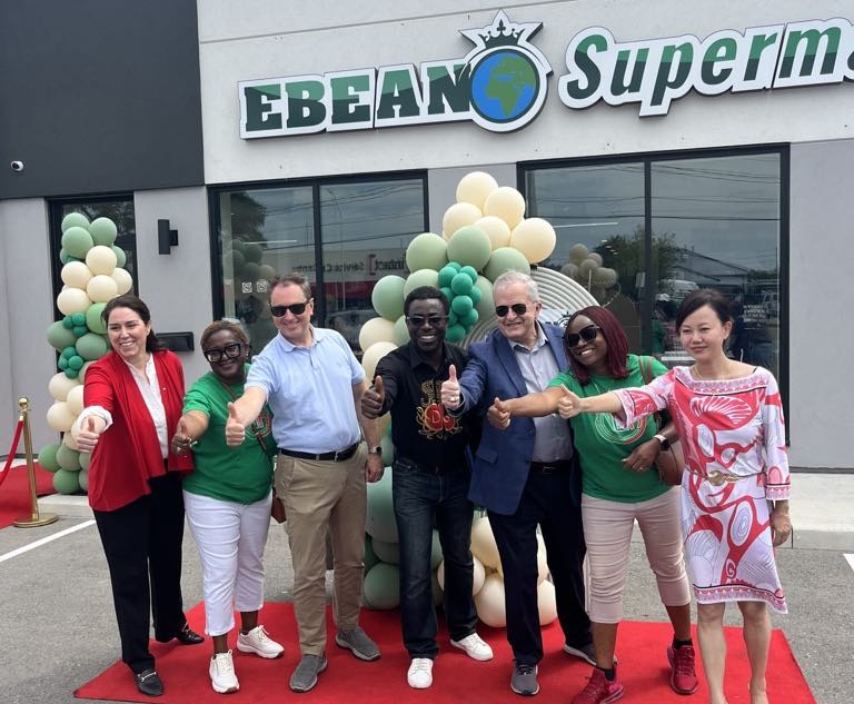 Effie_ONB's tweet image. 🎉 Big congratulations to Ebeano Supermarket on your grand opening at 1290 Speers Rd, Unit 6, Oakville!
Proud to see a local business bringing authentic Nigerian &amp;amp; African products to our diverse community. 🇳🇬🌍
Wishing you all the success on this exciting journey! 🛒❤️