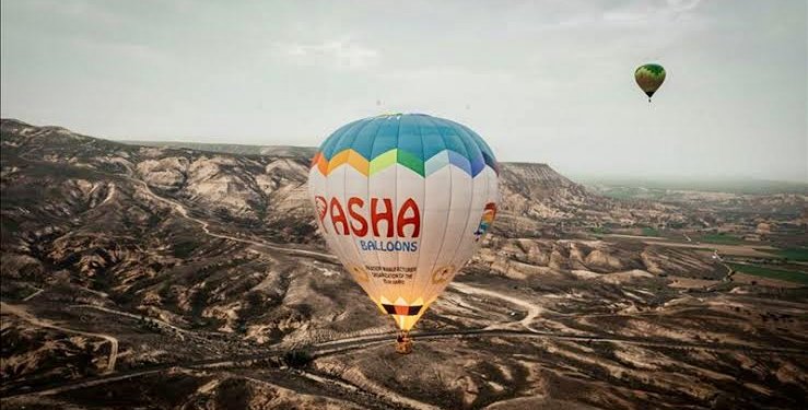 Pasha Balloons iki şirketi aldı, AB’ye uçtu… 

🔵"Pasha Balloons, Türkiye’de SHGM tarafından onaylı tip sertifikalara sahip olmasına rağmen, AB ülkelerine satış gerçekleştirmek için EASA tip sertifikasına sahip bir üretim tesisine ihtiyaç duyuyordu. Schroeder Fire Balloons’un