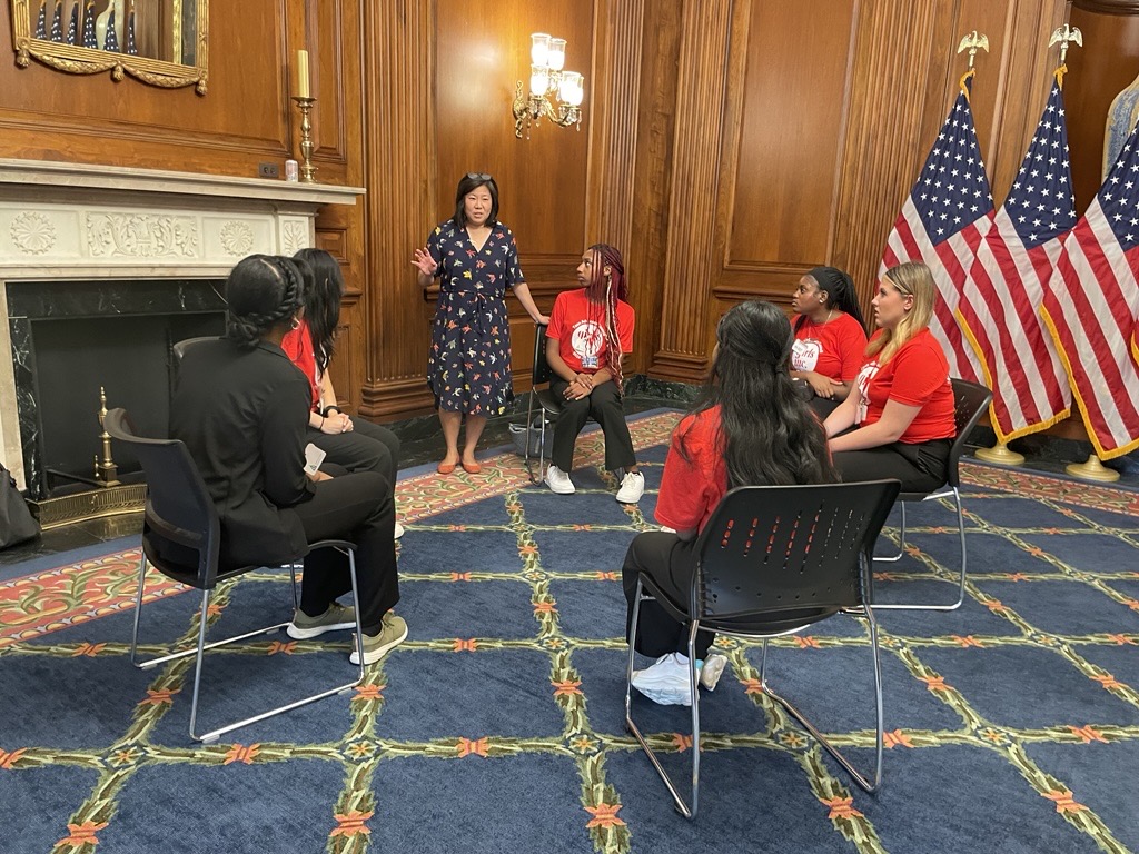 RepGraceMeng's tweet image. It was great to meet with members of the @girls_inc Teen Advisory Council to talk about my Menstrual Equity for All Act! Period products are essential—no student should be held back simply because they can’t afford them.
I'm proud to see these dedicated young women advocating…