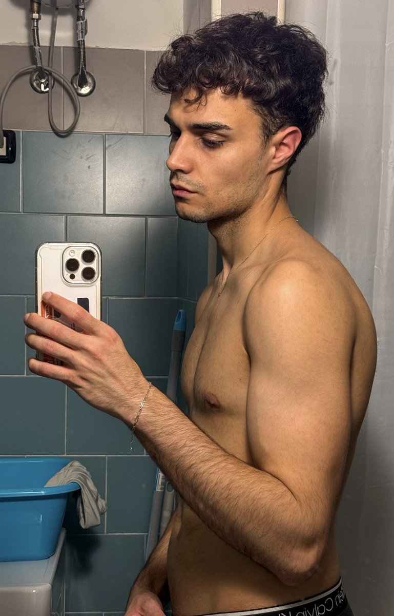 Albert tweet media