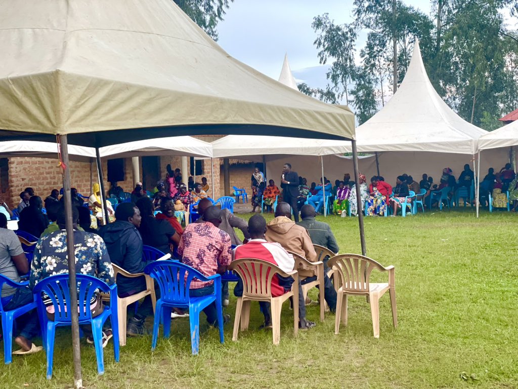 LAlionzi's tweet image. This evening in Odramachaku, along the Uganda–Congo border, the people welcomed with excitement the message of Unity and Thinking with the People—a call for a better future for Arua.
Alionzi Lawrence Dangote
Arua City Mayor 2026–31