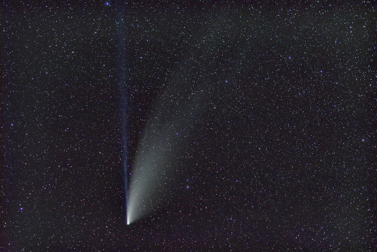 JAtanackov's tweet image. On this day 5 years ago comet C/2020 F8 (NEOWISE) graced our evening skies. #4 among 150+ comets I've seen since 1994. Past its brightest, but now higher in a darker skies & with the most impressive tails of any northern hemisphere comet since Hale-Bopp in 1997 and Hyakutake (!!)…
