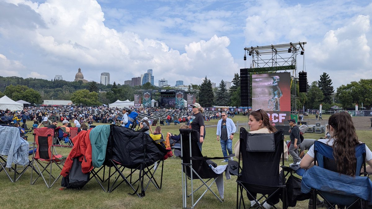 We're here! Great Outdoors Comedy Festival Afternoon show with @fortunefeimster AND tonight with @johnmulaney and the incomparable Canadian superstar #MartinShort!!!! F'n yeah baby!! #GOCF #GOCFEdmonton #yeg