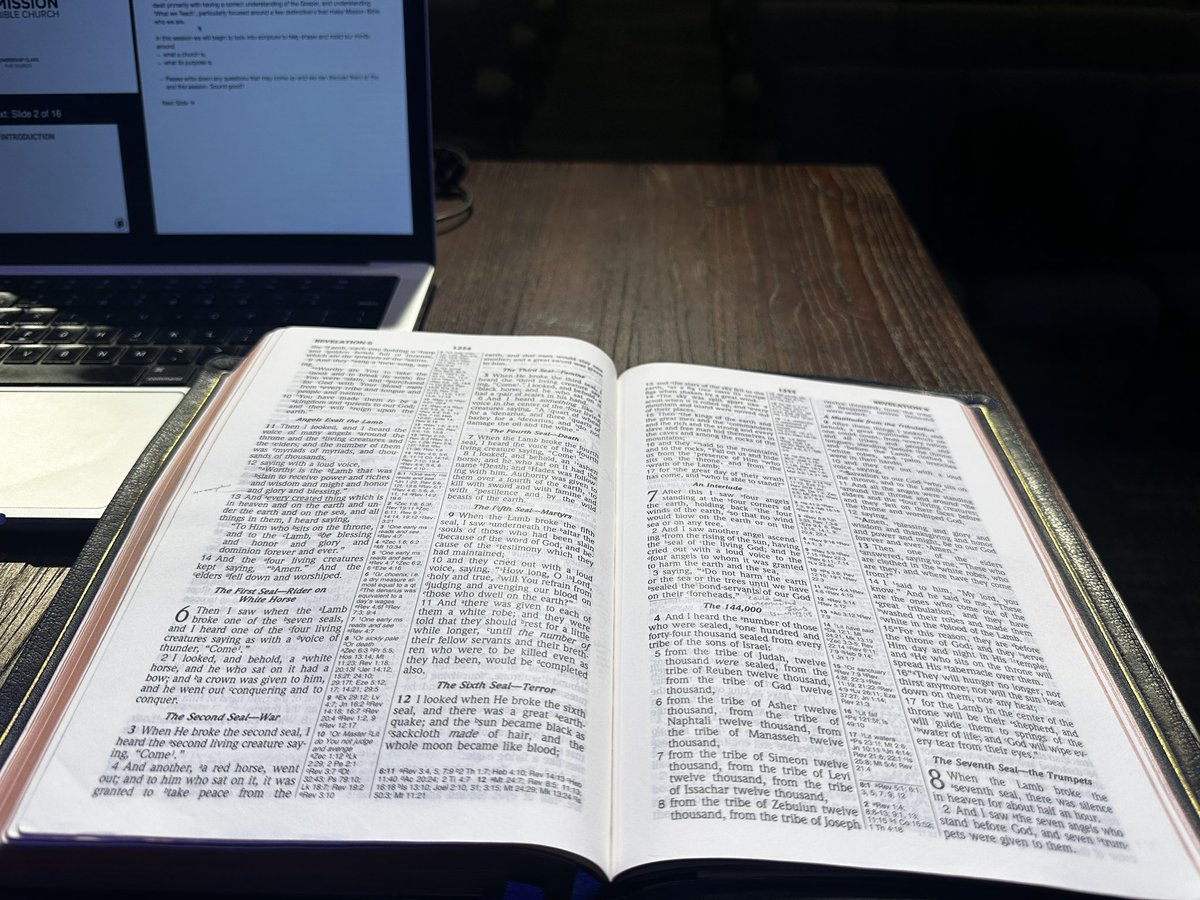 _DeanAnthony's tweet image. Please be in prayer for membership class this afternoon. Over 70 in attendance, hungry for the Word, and eager to join the local church!