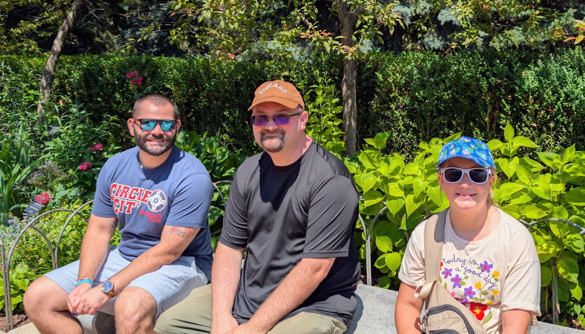SmileySneed's tweet photo. Family time in Chicago/Schaumburg ❤️ https://t.co/4Mq0AUlMTo