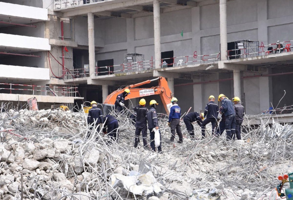 pattaya_now's tweet image. Обрушение здания в Бангкоке: 23 обвиняемых, включая экс-главу Italian-Thai Development! 😱 Полиция передала дело в прокуратуру. Халатность или коррупция? 🤔 Подробнее: pattayapeople.ru/news/bangkok-b… #Таиланд #строительство #расследование