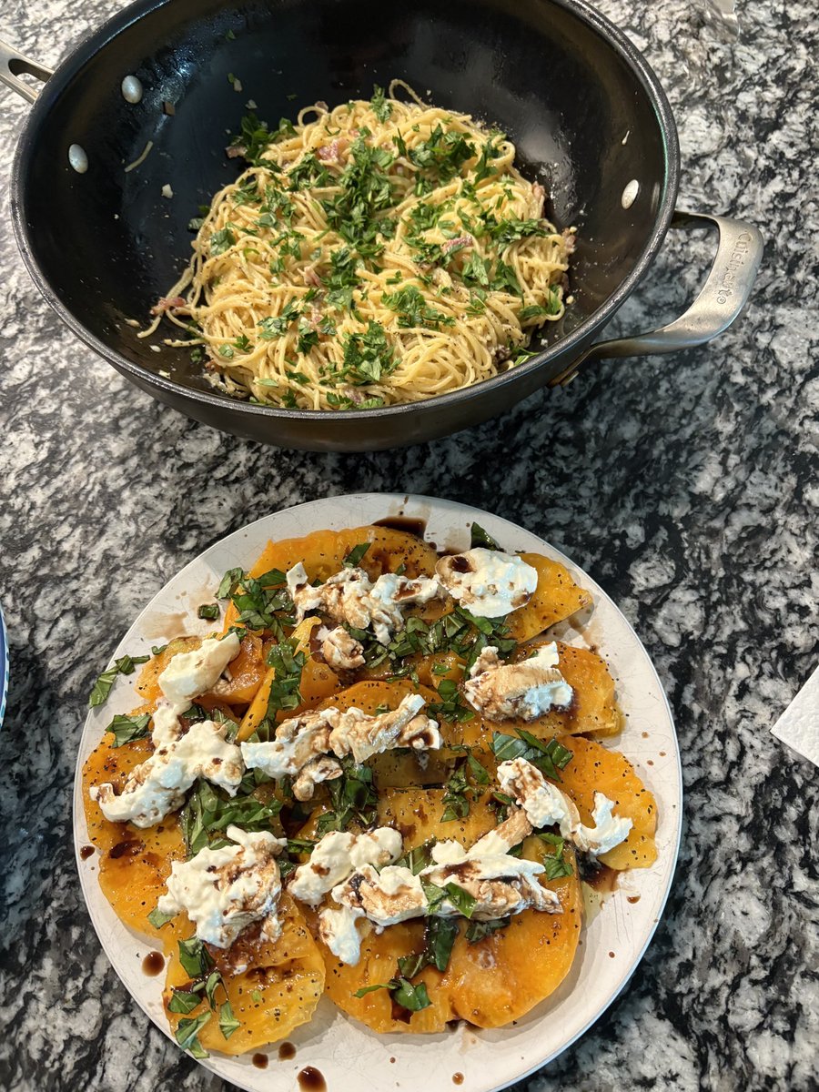 ArkansasTurf's tweet image. Day late, but worth a post…Carbonara with a side of the first garden tomatoes and burrata… @foodiesofturf