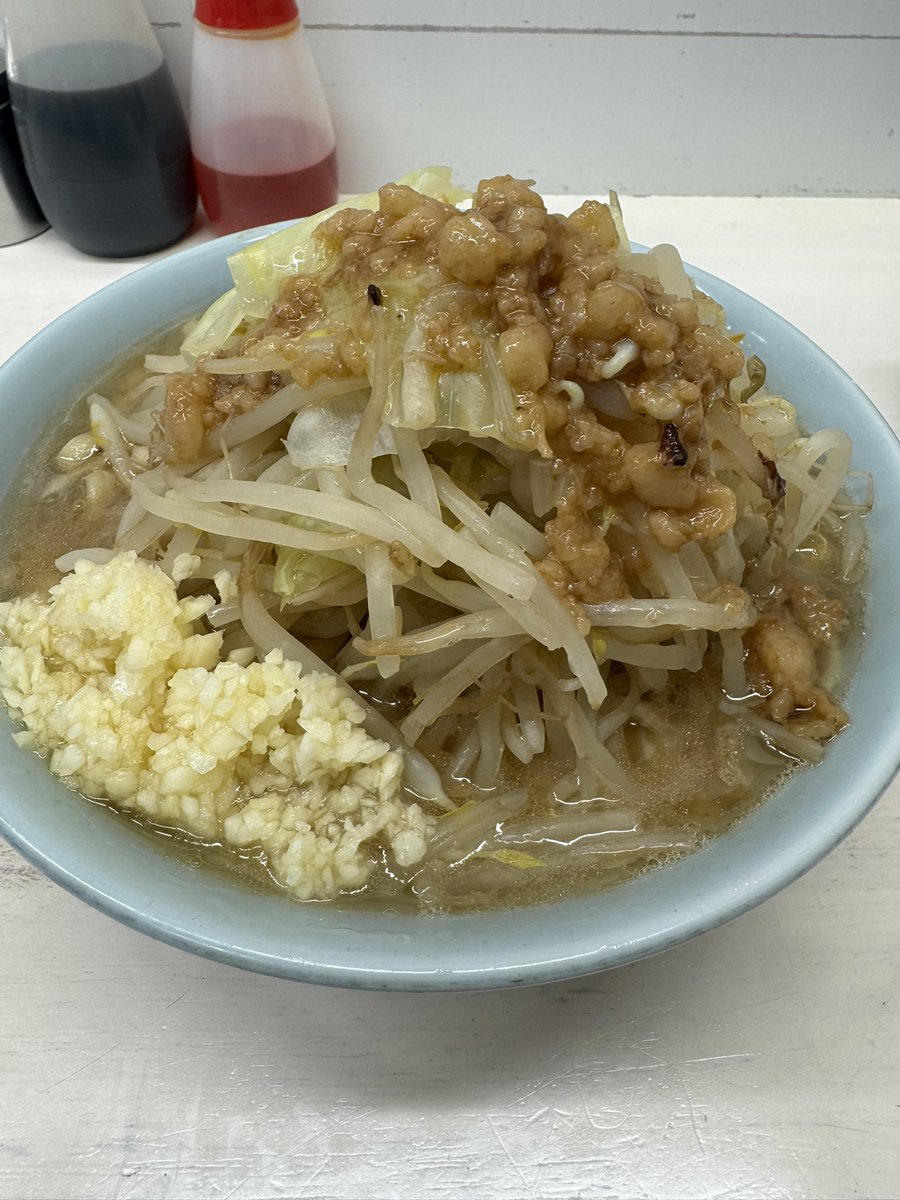 俺の生きる道 柏店
ラーメン 野菜・ニンニク