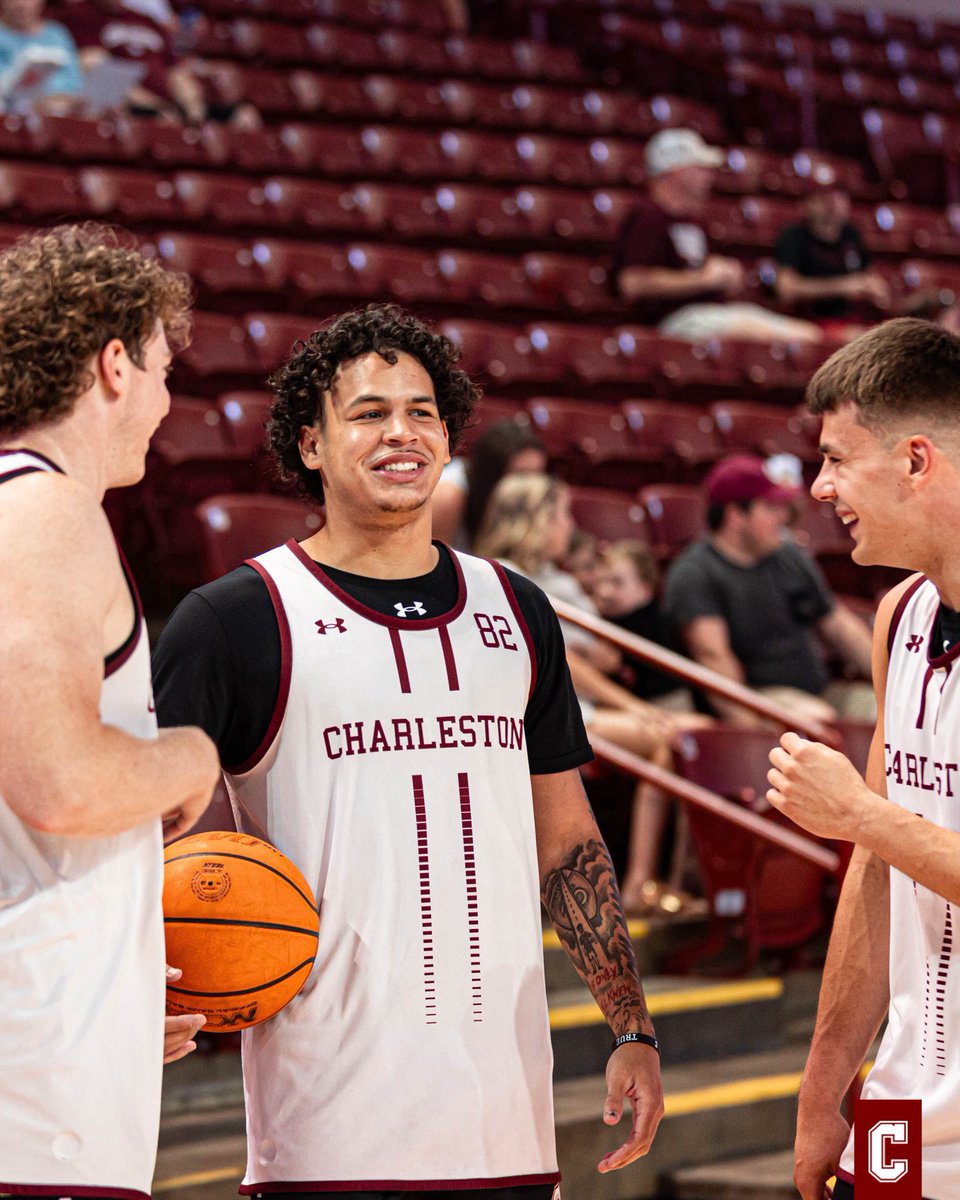 CofCBasketball's tweet image. Thanks for hanging with us tonight Cougar Nation 🤝