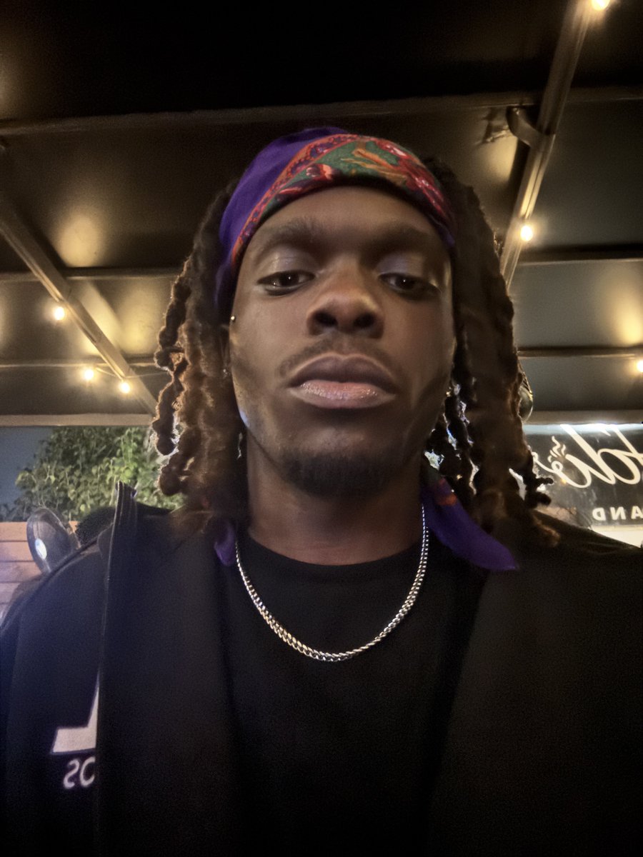 WayneAlmightyy's tweet image. NEED JS LIL MORE SUMMIN