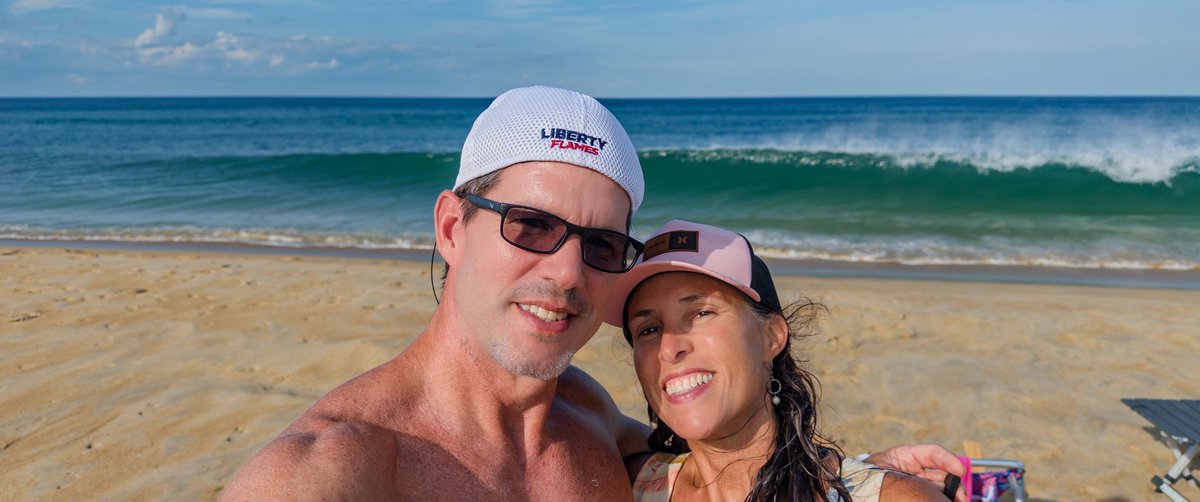 WesEstes7's tweet image. Sunday Fun Day in OBX! Back to the grind, Monday! Work hard to play hard! Sea and Mountains is A okay with me!