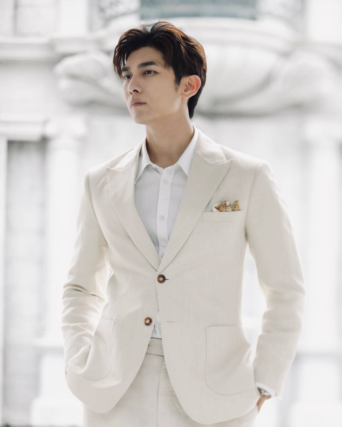 ベッキー mew suppasit season's greetings等 Mew Suppasit BR 🇧🇷 on X: 