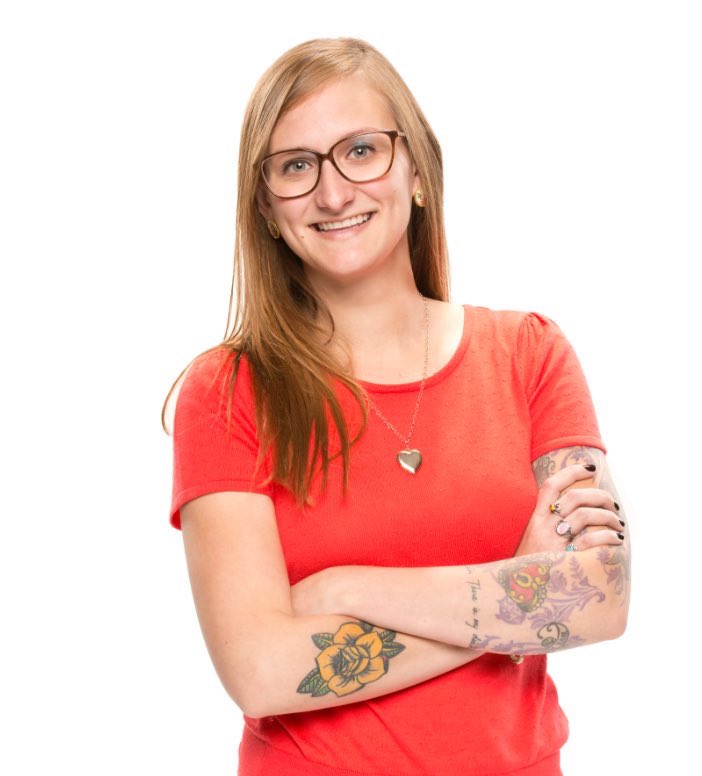 SL0PWH0RE's tweet image. Same insufferable energy #bb27