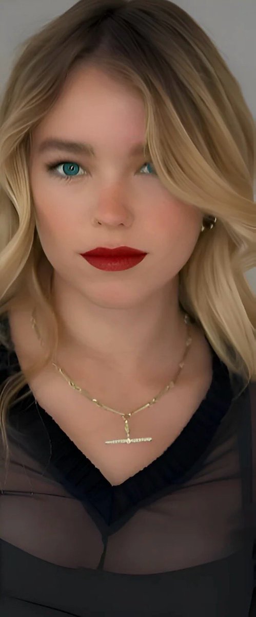 SupergirlZorEl's tweet image. “𝘎𝘰𝘪𝘯𝘨 𝘰𝘶𝘵. 𝘐’𝘭𝘭 𝘣𝘦 𝘣𝘢𝘤𝘬 𝘭𝘢𝘵𝘦.”

_

“𝘞𝘢𝘵𝘤𝘩 𝘮𝘺 𝘥𝘰𝘨.”