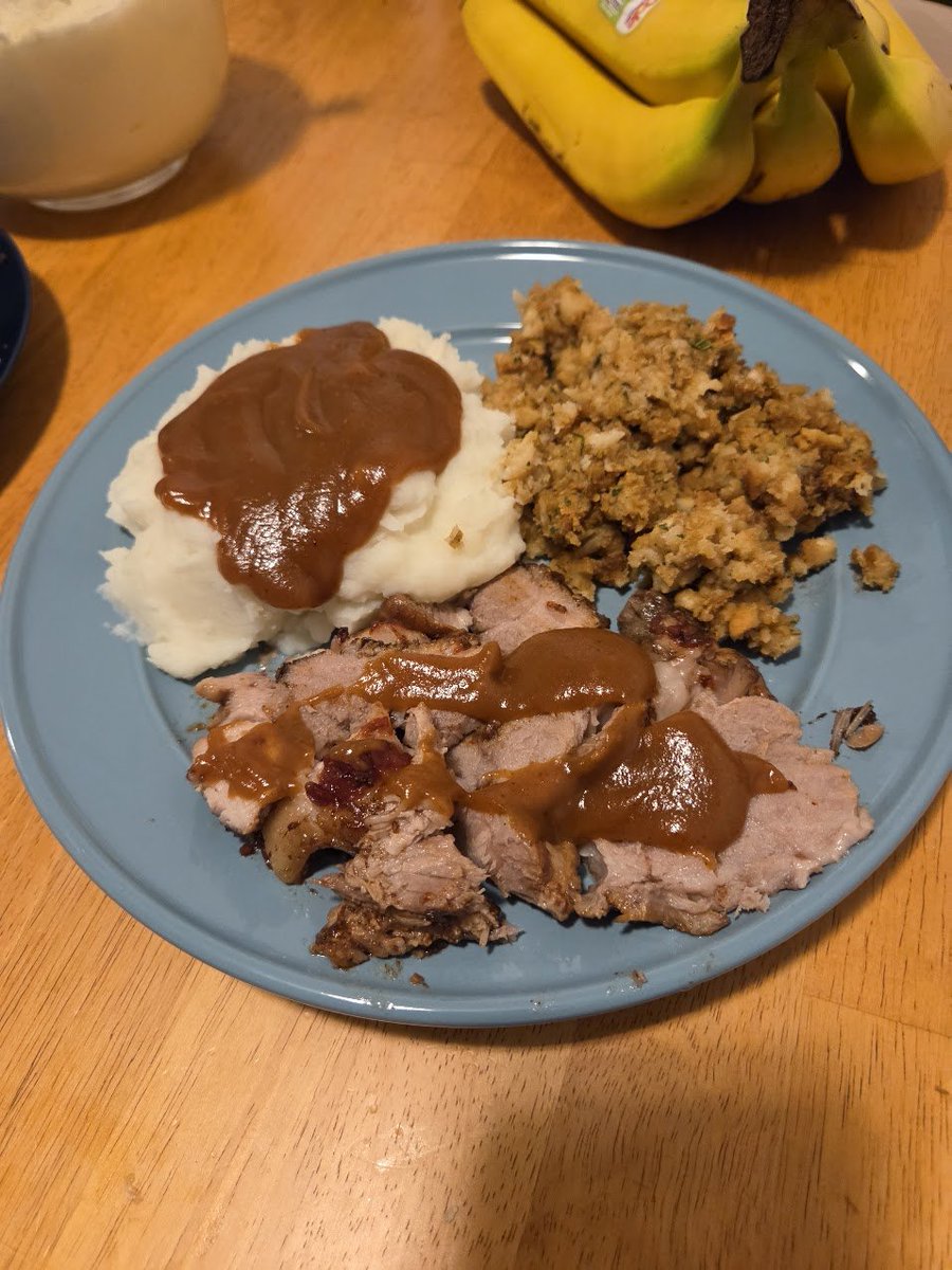 RonTheTryhard's tweet image. Made pork roast for dinner today