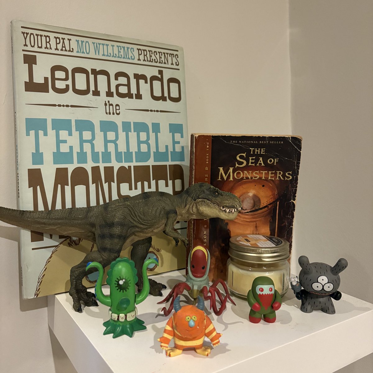 Updated seasonal book/tchotchke shelf