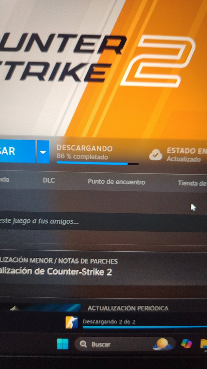 Chocoraptor304's tweet image. Ya pasaron como.... 3 horas... Y aun no se termina de descargar