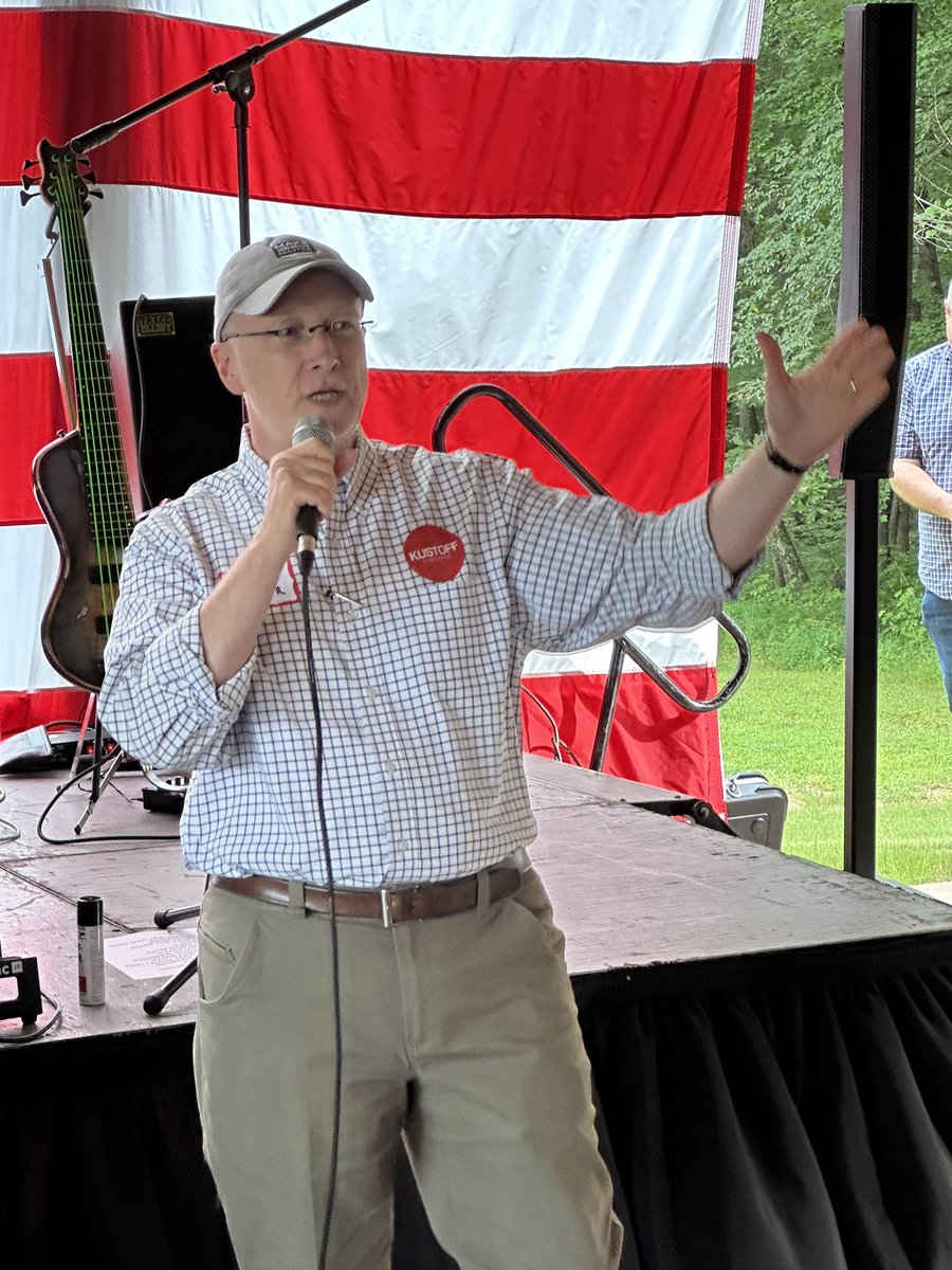 Tonight I attended the Kustoff Family Picnic outside of Jackson and heard from many fellow West Tennesseans who appreciate my efforts to Make Memphis Matter to tackle our crime challenge. I had the opportunity to share with the crowd how Congressman David Kustoff is working to