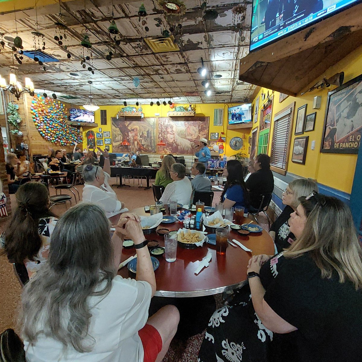 ClaytonTuckerTX's tweet image. Wonderful time in East Texas! Make sure if you see us, you use our BIG AS TEXAS CTTX CAMPAIGN PEN to sign Clayton’s petition to be on the Democratic Ballot in March!
Want to join the petition team? Signup to join us via the website!
Onward!
#TeamTexas #ClaytonForAg…