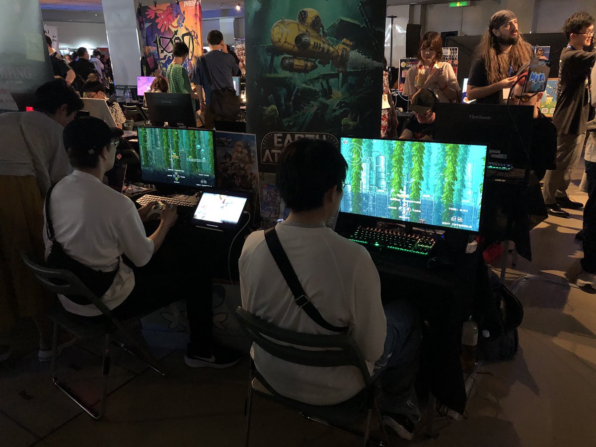 PixelPerfex's tweet image. #BitSummit13th is over. Thank you everyone who came to play Earth Atlantis 2! The feedback was incredible. For non-Japanese fans, the demo will available.
👉 Wishlist Now !!!store.steampowered.com/app/3686000/Ea…
The demo is coming.
#Shmups #STG #PixelArt #shmup #ドット絵 #EarthAtlantis2