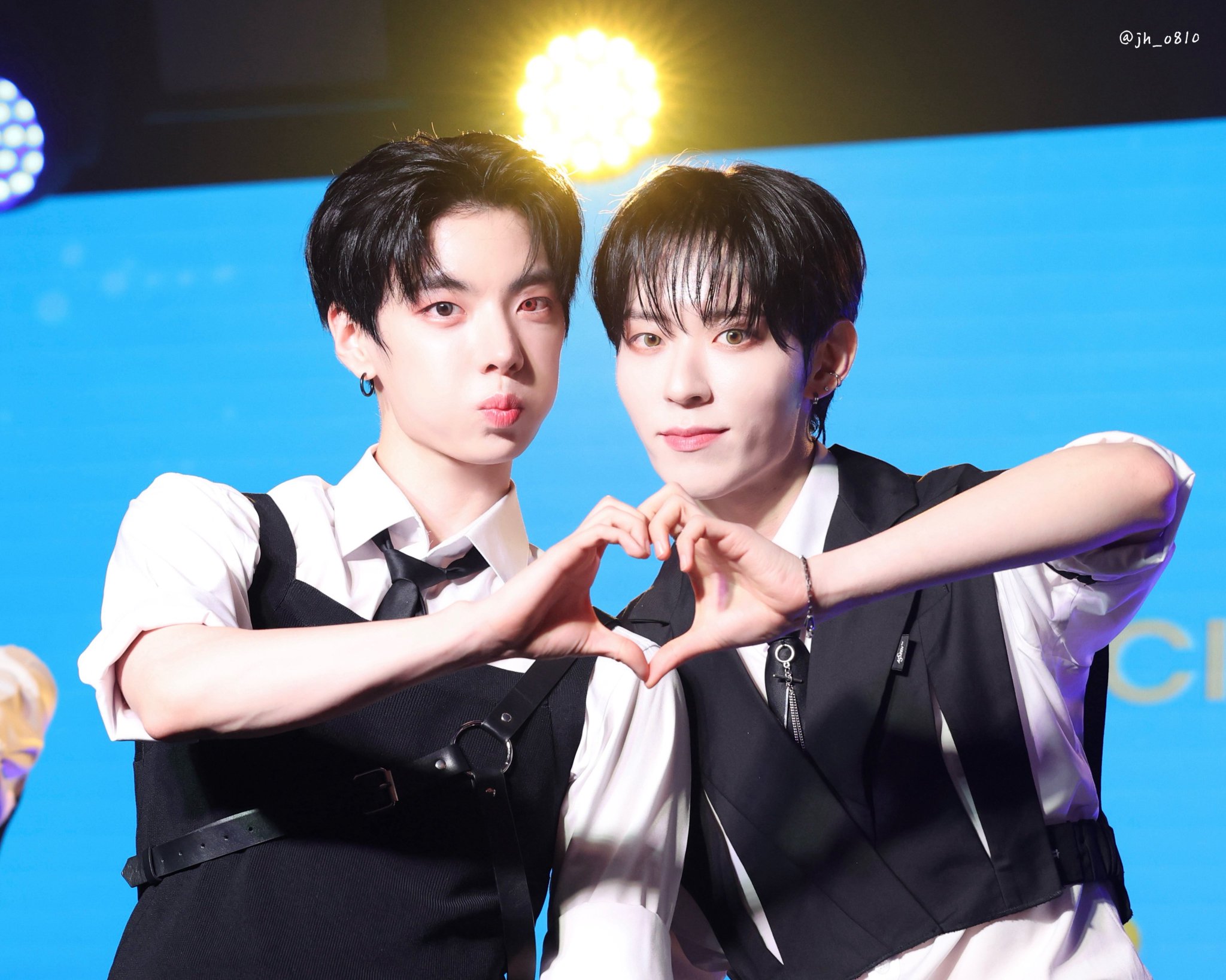 리코 on X: 