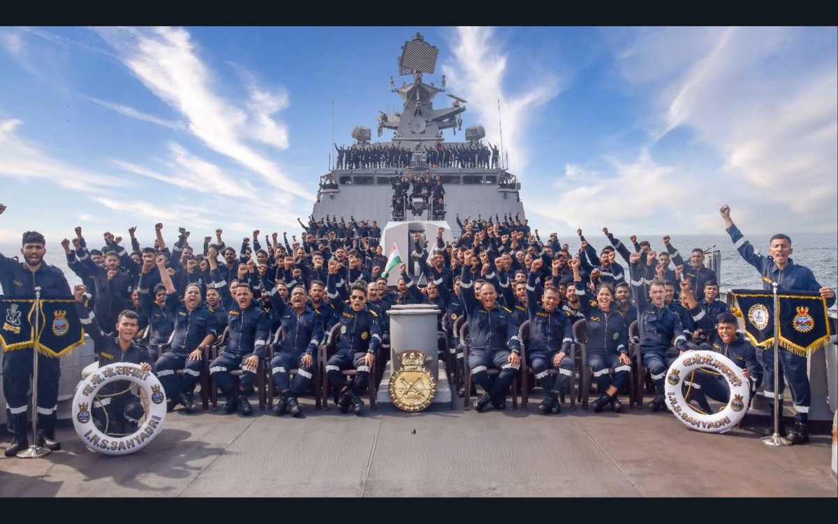 IN_EasternFleet's tweet image. #INSSahyadri, a formidable Frigate of the #IndianNavy, completes 13 years of glorious service on 21 Jul 25.
Commissioned in 2012, this indigenously designed and built stealth frigate has been a cornerstone of the #EasternSword #SunriseFleet, embodying naval power and precision.…