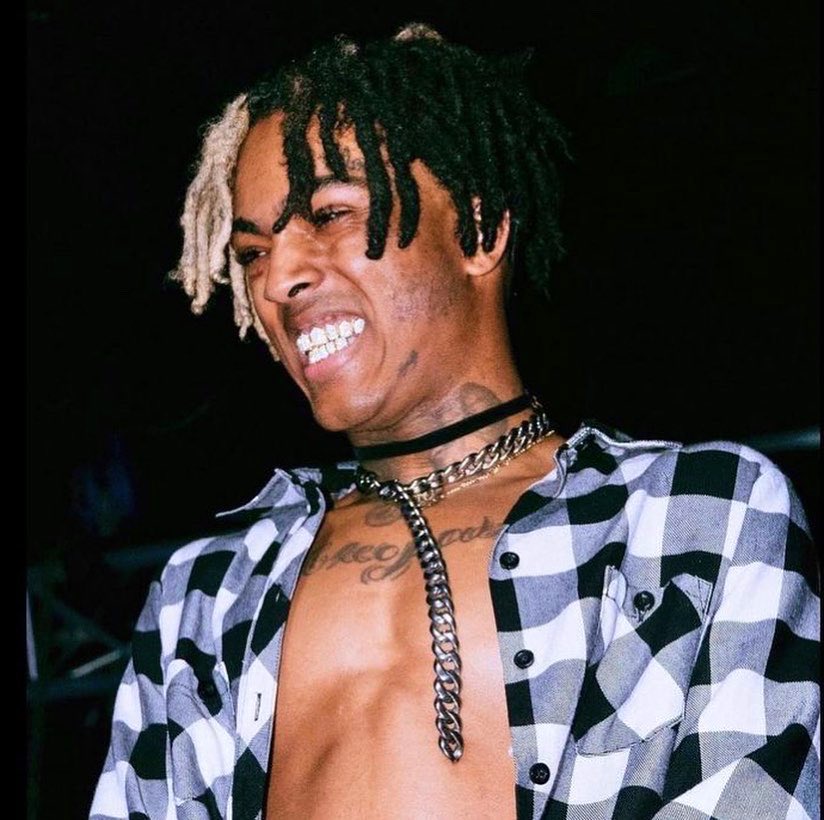 snownscattered's tweet image. Throwback - photos of XXXTentacion at The Hanger while on stage 8 years ago yesterday