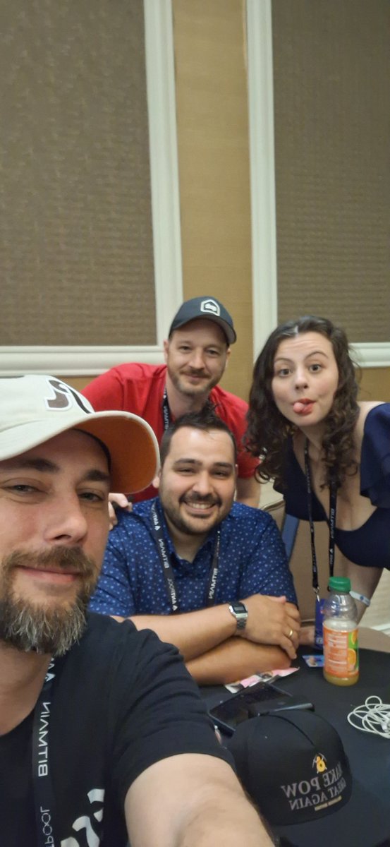 GeekOfAllTrades's tweet image. Backing up my phone today and ran across some shots from BTC Vegas! Was so cool to connect with the community again & met some fellow degens for the first time too!
Good... Times...